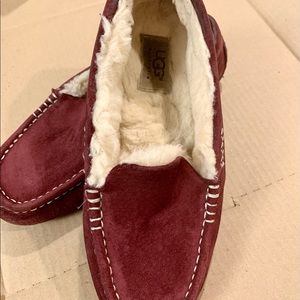 Ugg Ansley women’s slippers